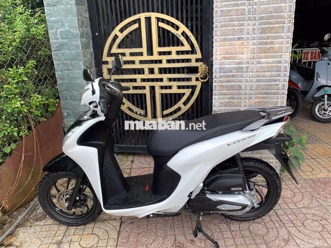 Honda Vision 2026 Trắng đen 200km