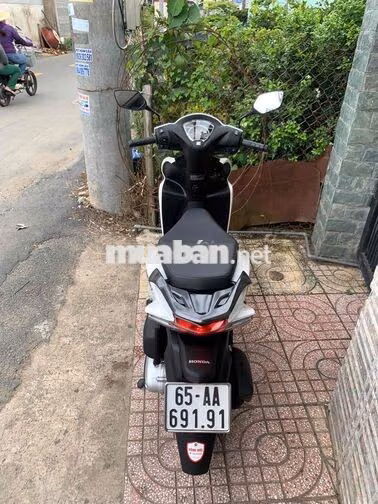 Honda Vision 2026 Trắng đen 200km