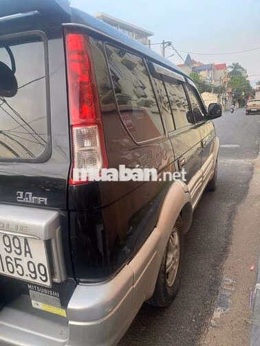Mitsubishi Jolie 2005 Đen, Bạc
