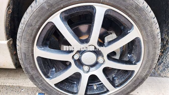 Kia Morning Hatchback Số sàn Bạc