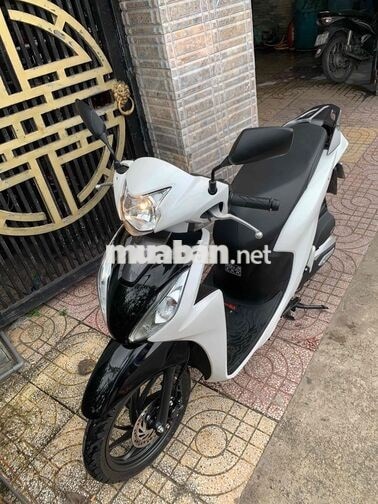 Honda Vision 2026 Trắng đen 200km