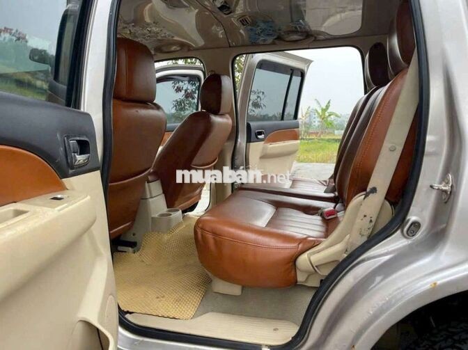 Ford Everest 2007 Vàng cát 7 chỗ chỉ hơn 100tr
