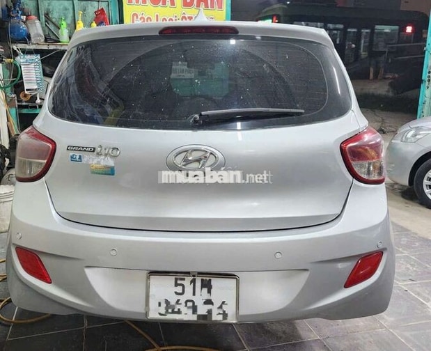 Hyundai Grand i10 Bạc 5 chỗ 2015 MT