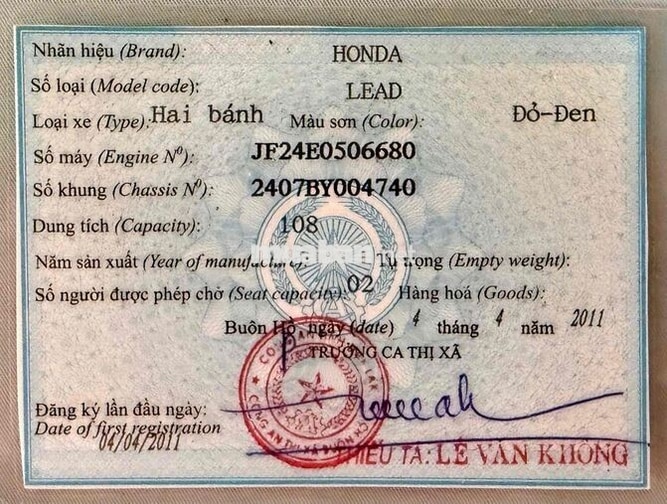 Nữ chính chủ bán Lead 2011 Đỏ máy Zin