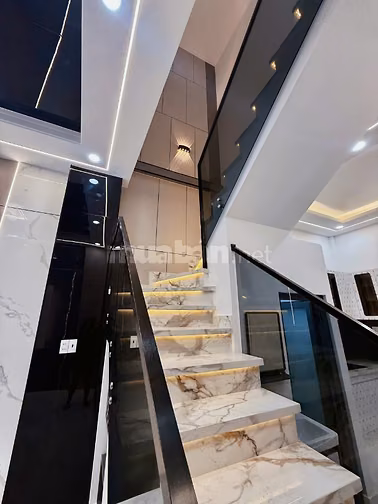 Nhà xây mới đẹp 122// Bùi Tư Toàn p An Lạc Bình Tân 