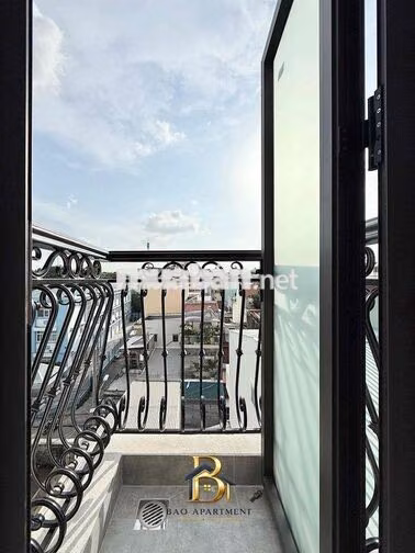 STUDIO BAN CÔNG - FULL NỘI THẤT MÁY GIẶT RIÊNG- NGAY CHỢ TÂN HƯƠNG