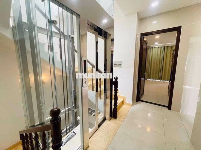 BIỆT THỰ 4 TẦNG KHU BÊN SÔNG GẦN GIGAMALL PHẠM VĂN ĐỒNG CÓ THANG MÁY