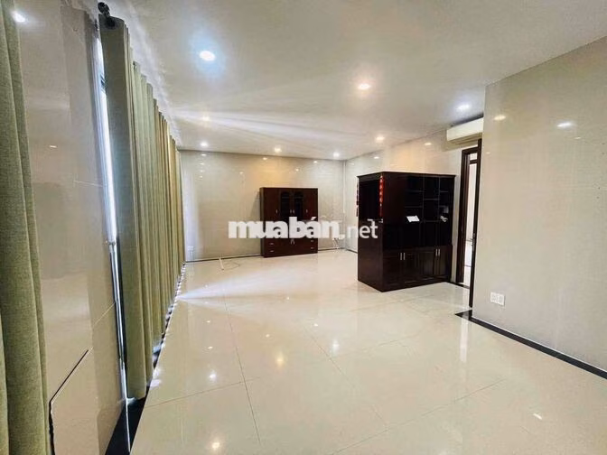 BIỆT THỰ 4 TẦNG KHU BÊN SÔNG GẦN GIGAMALL PHẠM VĂN ĐỒNG CÓ THANG MÁY