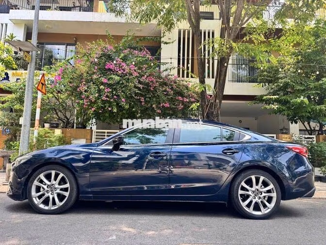 Mazda 6 2.0 Premium 2020 Xanh 75000 km
