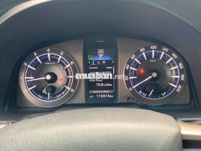 Toyota Innova 2.0G 2018 Đồng ánh kim 110.000km