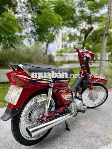 Honda Dream Thái Đỏ