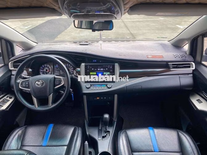 Toyota Innova 2.0G 2018 Đồng ánh kim 110.000km