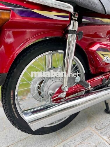 Honda Dream Thái Đỏ