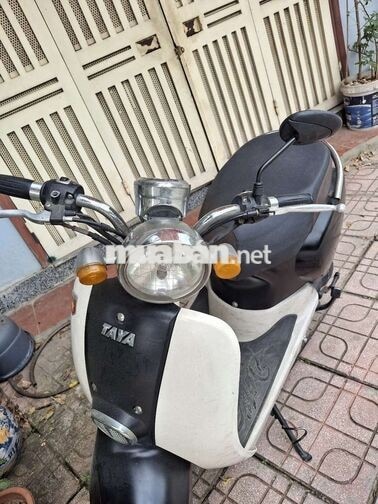 Taya Crea 50cc Đen trắng