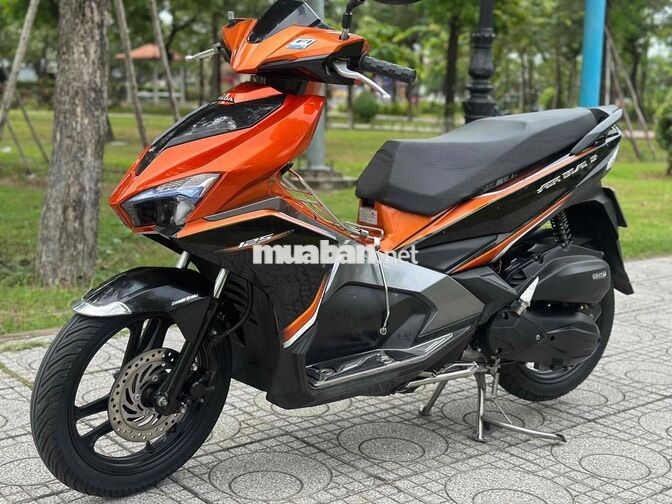 Honda Air Blade Cam đen bs 66