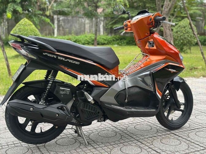 Honda Air Blade Cam đen bs 66