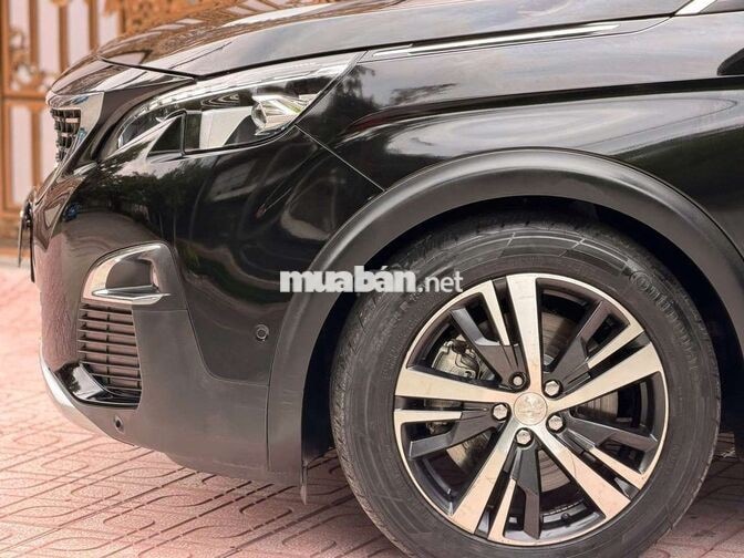 Peugeot 5008 2018 SUV Đen 92.000 km