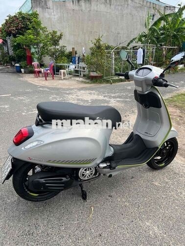 Piaggio Vespa Sprint Tech 125 ABS 2026 Bạc 600 km