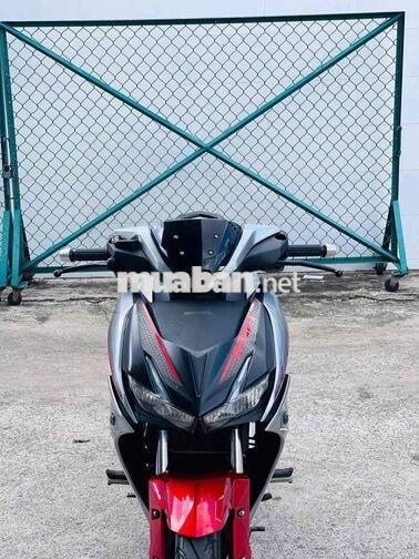 Honda Winner V2 Đỏ Bạc Đen