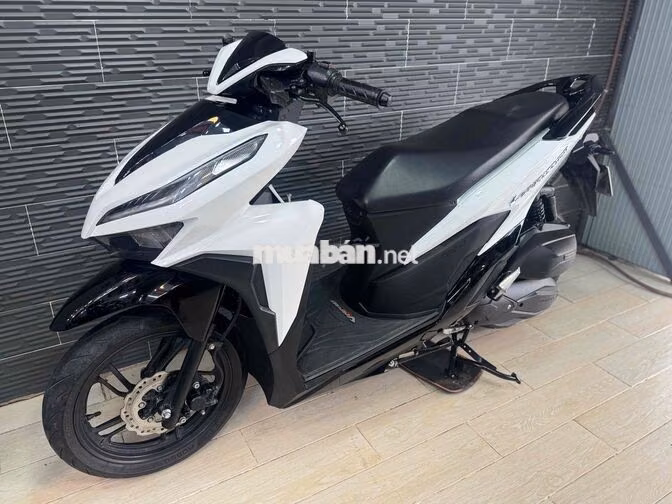 Honda Vario 150 2022 Trắng đen 18.000 km