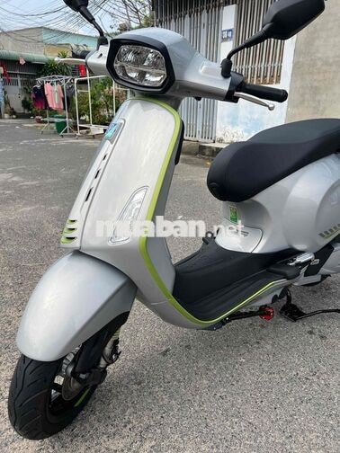 Piaggio Vespa Sprint Tech 125 ABS 2026 Bạc 600 km