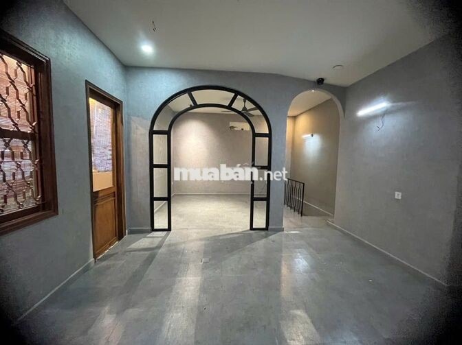 MẶT TIỀN SIÊU ĐẸP SƯ VẠN HẠNH QUẬN 10