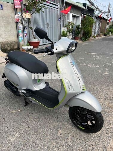 Piaggio Vespa Sprint Tech 125 ABS 2026 Bạc 600 km
