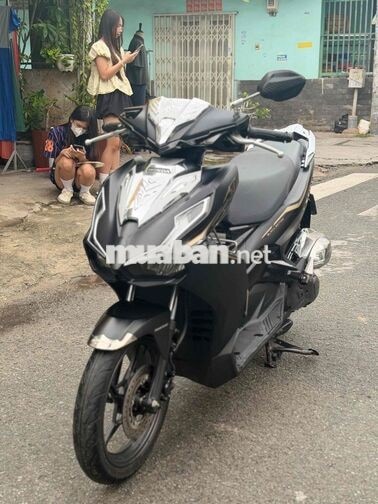 Honda Air Blade 125 2021 đen ho tro tra gop