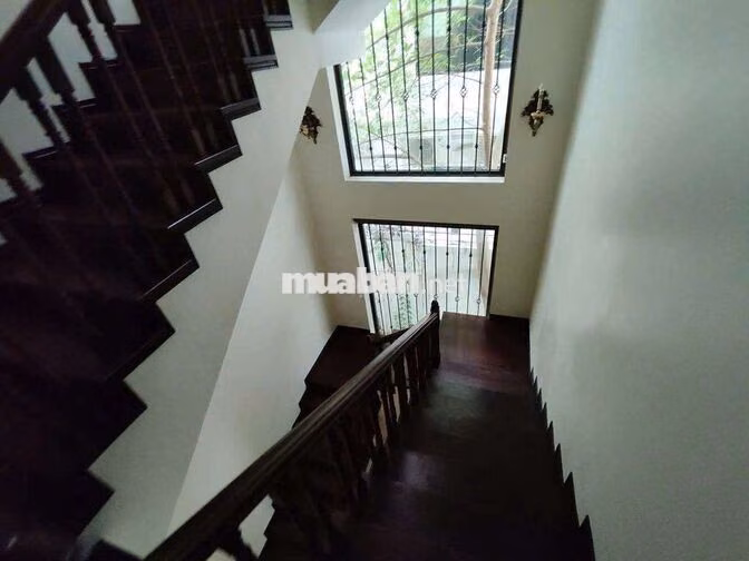 Cho Thuê BT Vip Cạnh KĐT VinSmart City 428m2, 4 Tầng, Nội Thất Cao Cấp