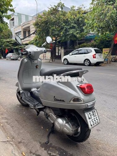 Piaggio Vespa Xám Nhập khẩu