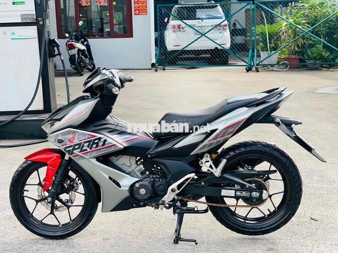 Honda Winner V2 Đỏ Bạc Đen