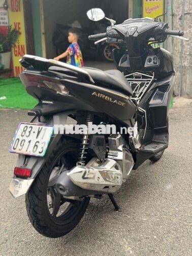 Honda Air Blade 125 2021 đen ho tro tra gop