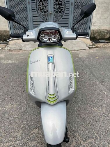 Piaggio Vespa Sprint Tech 125 ABS 2026 Bạc 600 km