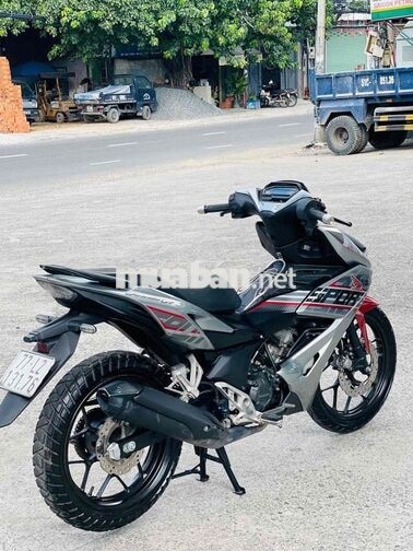 Honda Winner V2 Đỏ Bạc Đen
