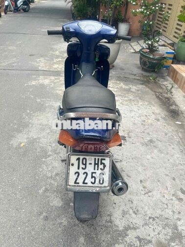 Honda Future 1 đời đầu máy Thái. đầu lòng ET