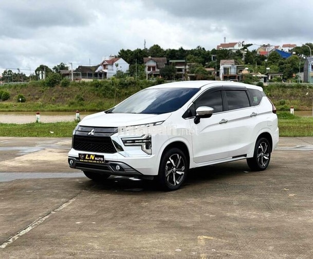 Mitsubishi Xpander premium 7 chỗ Trắng