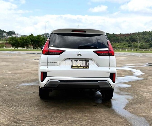 Mitsubishi Xpander premium 7 chỗ Trắng