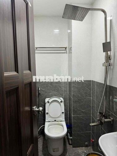 BÁN NHÀ QUẬN 1 – ĐƯỜNG TRẦN QUANG KHẢI CÁCH CẦU HOÀNG HOA THÁM CHỈ 30M