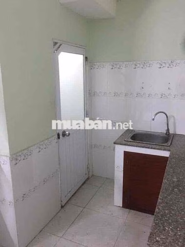 Nhà cho thuê nguyên căn gần siêu thị Metro quận 12, gần chợ, trường họ