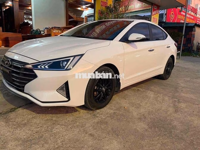 Hyundai Elantra 2019 Số sàn Trắng ***