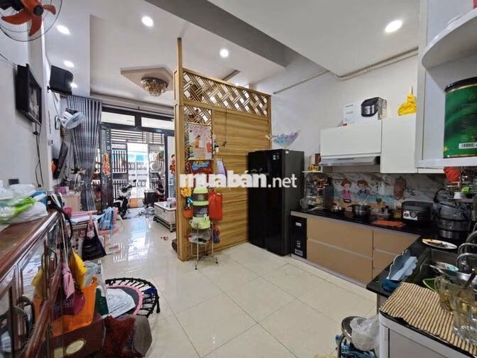 Nhà Bình Tân - Lê Đình Cẩn 4x17m 3 lầu 3.8 tỉ  HXH - SHR
