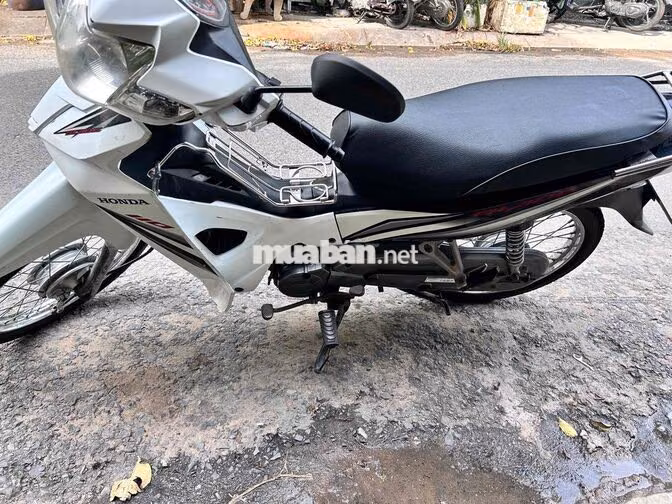 BLADE ĐK2019 XE MẠNH CHẠY NGON MÁY ÊM SÁNG ĐẸP BỀN