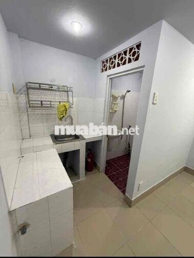 Nhà nguyên căn 5 triệu Đường Điện Biên Phủ cho thuê