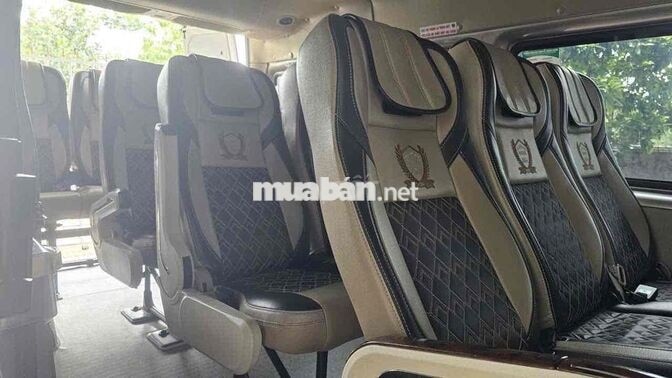 Ford Transit 2017 Vàng cát Xe khách