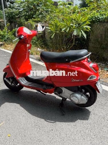 Piaggio Vespa LX 125 Đỏ