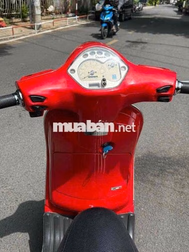 Piaggio Vespa LX 125 Đỏ