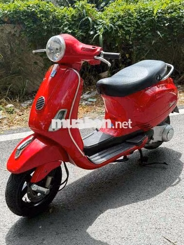 Piaggio Vespa LX 125 Đỏ
