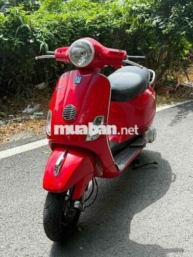Piaggio Vespa LX 125 Đỏ