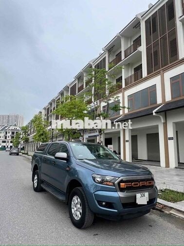 Ford Ranger XLS 2.2 2017 Xanh Hà Nội