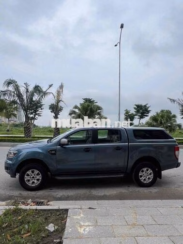 Ford Ranger XLS 2.2 2017 Xanh Hà Nội